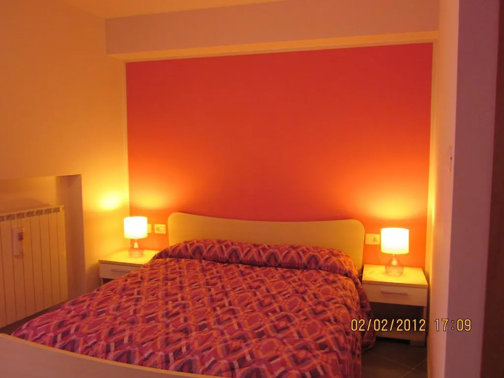 Bed & Breakfast B&B Notte E Di Monasterolo del Castello
