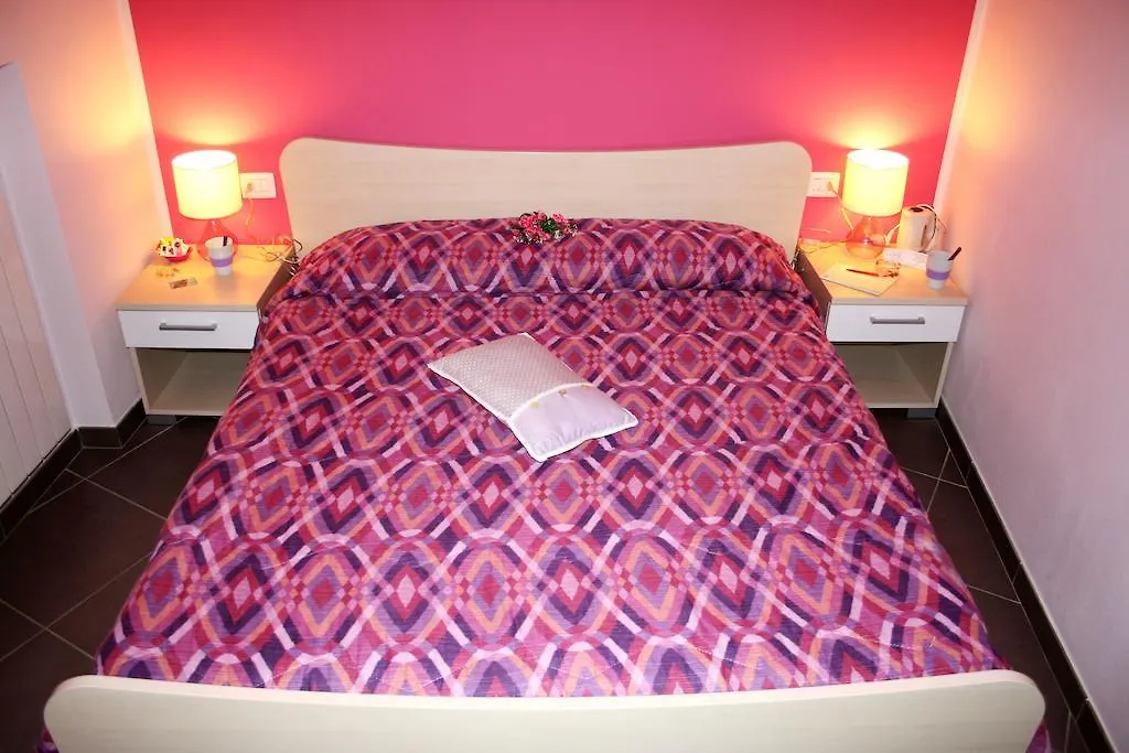Bed & Breakfast B&B Notte E Di Monasterolo del Castello Italy