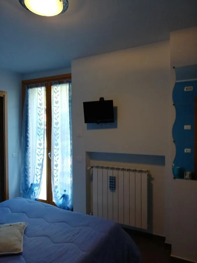Bed & Breakfast B&B Notte E Di Monasterolo del Castello Italy