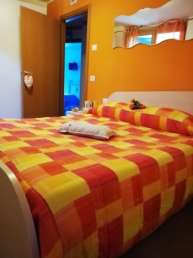 Bed & Breakfast B&B Notte E Di Monasterolo del Castello